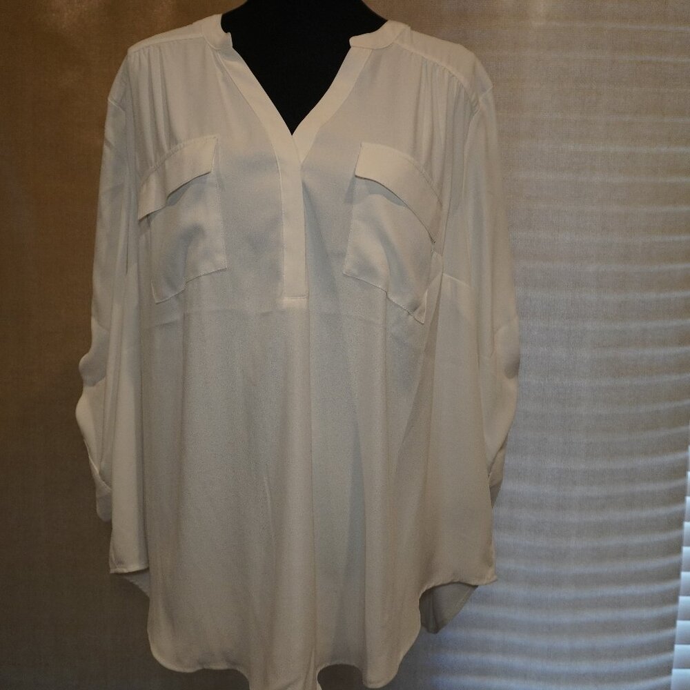 NWT- TORRID- White Harper Georgette Pullover 3/4 Blouse/ Top Size 2 (18/20)